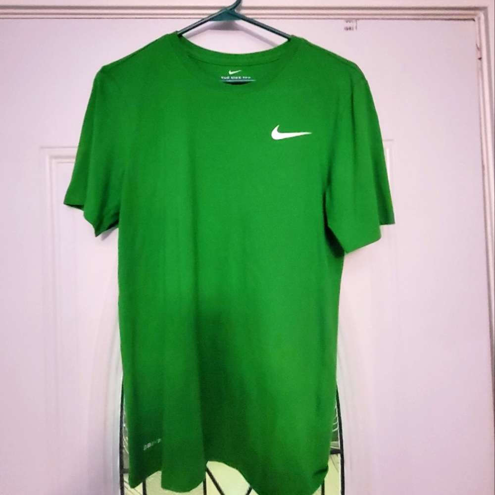 Nike t-shirt